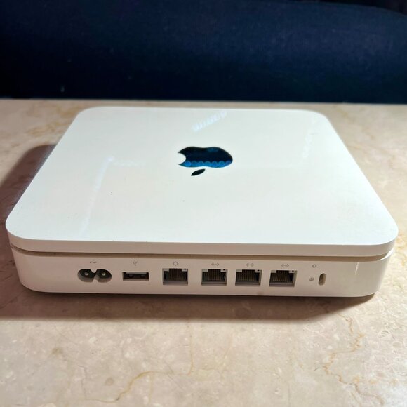 AirPort Time Capsule 1 (EUC) - Picture 2 of 3